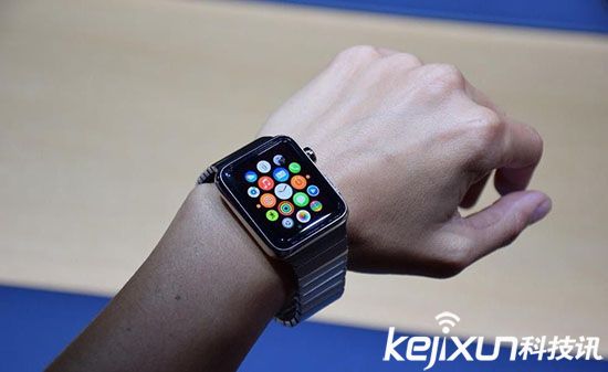 蘋(píng)果手表2開(kāi)啟新技能 但好像并沒(méi)有什么用！