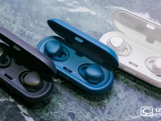 三星Gear IconX運動藍牙耳機開賣：超便攜的設(shè)計很貼心