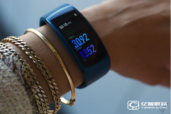 三星Gear Fit 2手環(huán)深度評測：1200元人民幣的價格 堪稱智能手環(huán)之巔
