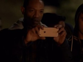 美劇中提前曝光蘋(píng)果iPhone 7真機(jī)！震驚了