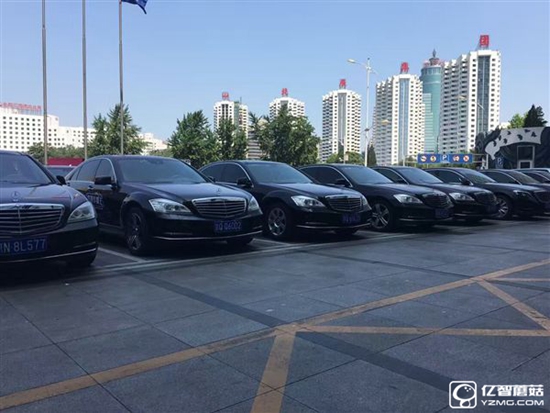 紅米Pro發(fā)布會要火：給網紅主播配奔馳專用車