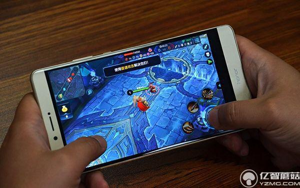 榮耀Note8和8買哪個好？續(xù)航拍照與對比總結(jié)