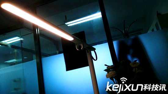 小米米家臺燈體驗評測：現(xiàn)代主義智能臺燈