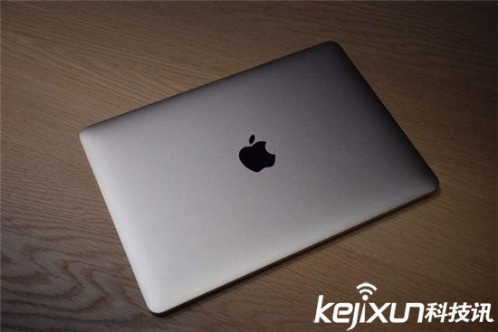 蘋果電腦MacBook Pro再曝光：傳輸速度極快！
