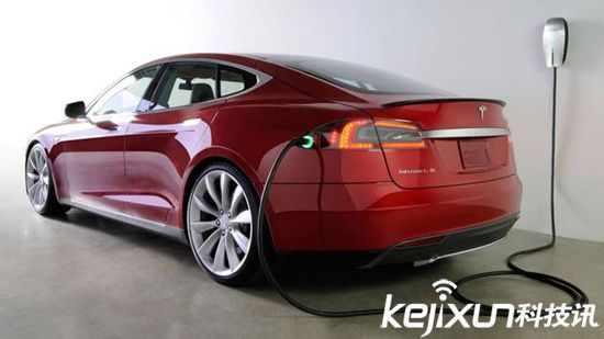 特斯拉發(fā)布最快電動汽車 百公里加速2.5秒
