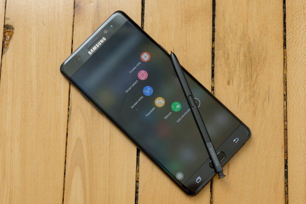 三星早知Note7替換機(jī)仍有問(wèn)題 誤發(fā)短信穩(wěn)重用戶
