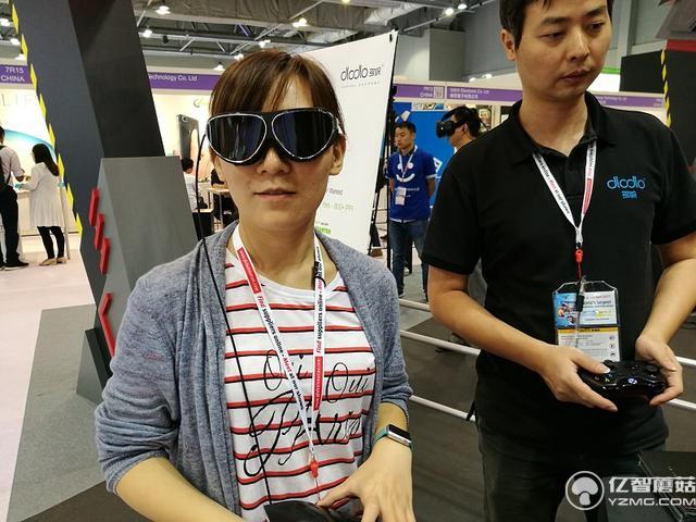 環(huán)球資源電子展快報：VR輕便化自由化