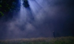 牛人給無(wú)人機(jī)配上1000w超亮LED燈：可夜間搜救