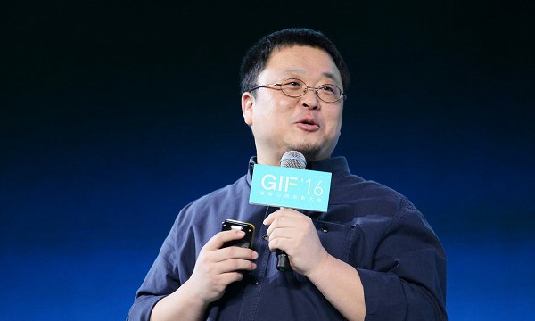 羅永浩：很喜歡羅玉龍這個(gè)稱呼 很尊重羅玉鳳