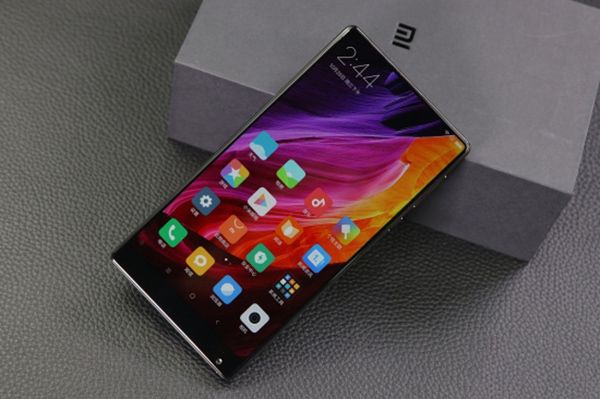 小米MIX今日首发10s售罄 雷军抨击<a href=/tags/574-0.html target=_blank class=infotextkey>OPPO</a>
