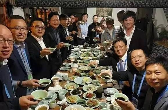 馬化騰/雷軍等IT大佬都參加晚宴 馬云為什么不去？
