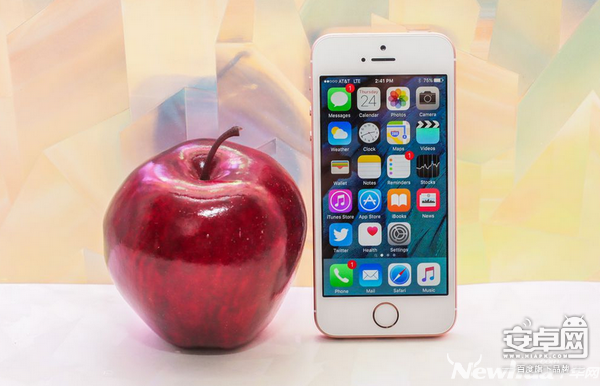 iPhone SE,學(xué)生黨最適合手機(jī)