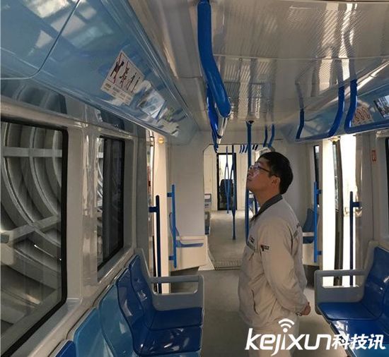 世界首創(chuàng)新能源空鐵在我國(guó)試運(yùn)行 時(shí)速60公里 