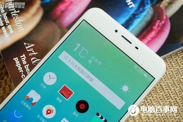 高顏值玻璃機(jī)身 魅藍(lán)X圖賞