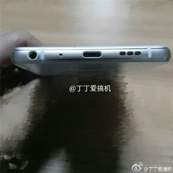 聯(lián)想ZUK Edge白色版細(xì)節(jié)曝光：邊框較窄