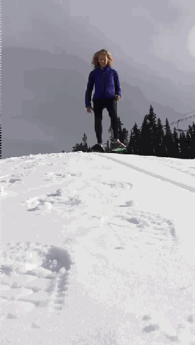 這款雪鞋能讓你在雪上飛奔 就是穿出去有點(diǎn)尷尬