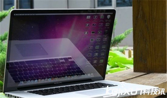 新款MacBook Pro續(xù)航時(shí)間惹爭(zhēng)議 只能續(xù)航3小時(shí)！