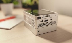 iBeamBLOCK投影儀：相當(dāng)于高清投影儀+移動電源合體