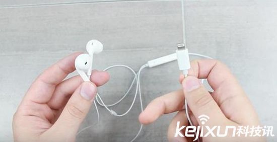 蘋果AirPods耳機(jī)補(bǔ)買一只599元 謹(jǐn)慎使用