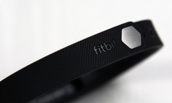 Fitbit Flex 2智能手環(huán)評測：可以戴著去游泳
