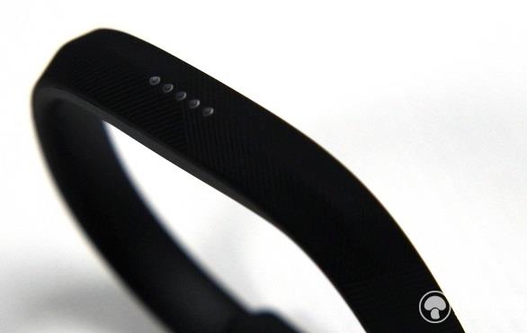 Fitbit Flex 2智能手環(huán)評(píng)測(cè)：支持游泳記錄