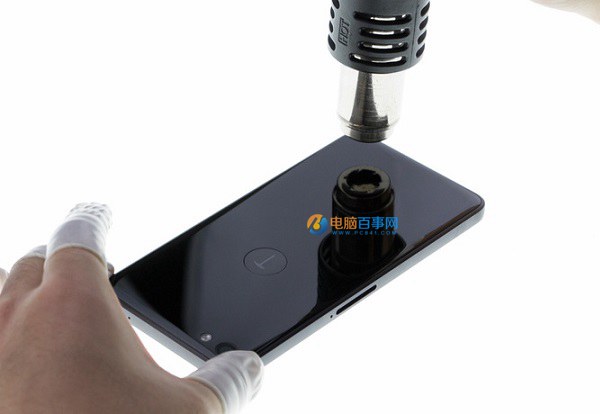 錘子T2后蓋怎么打開？錘子T2后蓋拆解教程