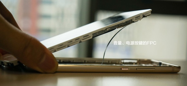 華為P10后蓋怎么打開？可以換嗎 華為P10后蓋拆解方法