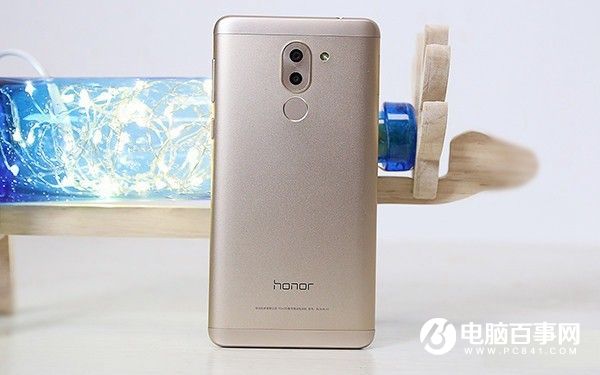 魅藍(lán)E2和榮耀暢玩6X哪個(gè)好？魅藍(lán)E2和榮耀6X對比