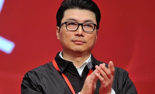 王衛(wèi)回應(yīng)夢橙橙事件：接受批評 不許包裹張貼廣告