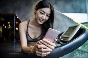 看準(zhǔn)了再下手！6款可能降價(jià)清倉的旗艦手機(jī)推薦