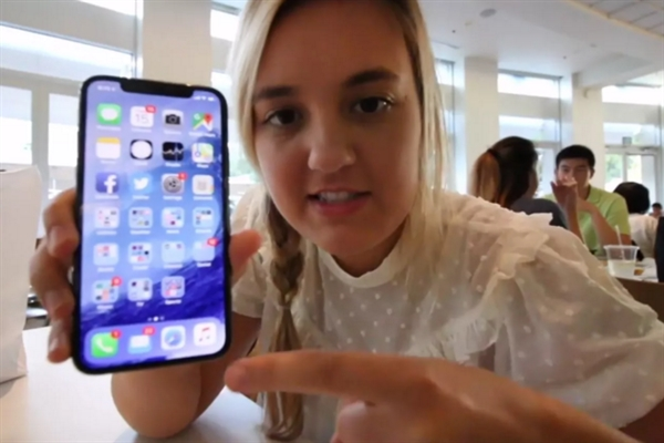 坑爹！熊孩子泄密iPhone X機密 父親被蘋果開除