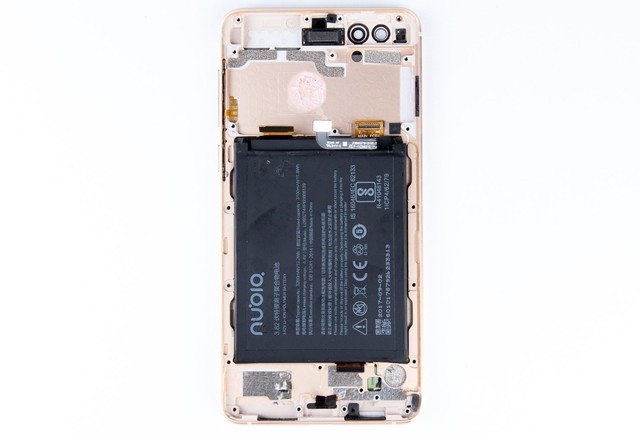 努比亞Z17miniS拆機(jī)圖解評(píng)測(cè) 深扒nubia Z17miniS做工如何