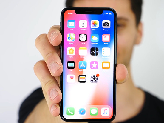 iPhone X