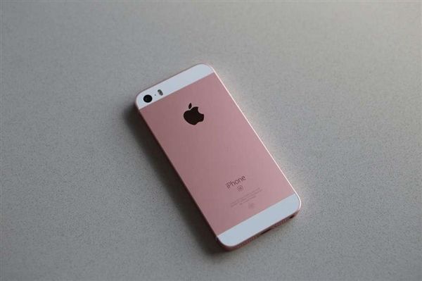 蘋果新一代iPhone SE曝光 性能提升 保留指紋！