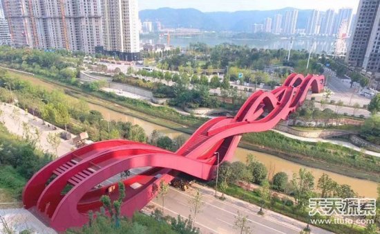 世界上造型最奇特的八座橋！一座在中國