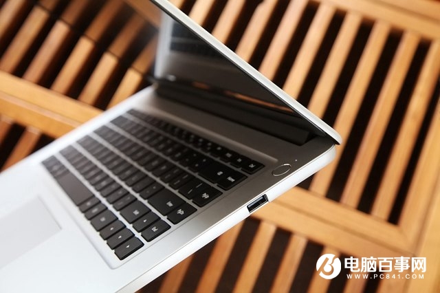華為MateBook D怎么拆機(jī) 華為MateBook D筆記本拆機(jī)教程