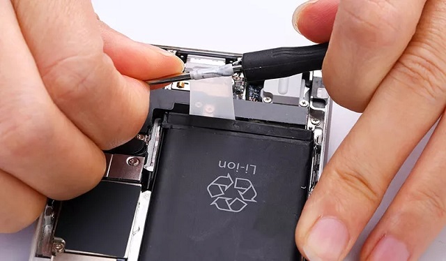 讓老設(shè)備換發(fā)新生 蘋果iPhone6更換電池教程