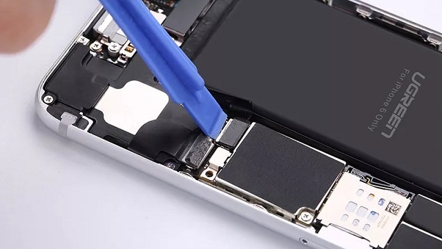 讓老設(shè)備換發(fā)新生 蘋果iPhone6更換電池教程
