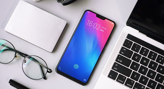 vivo X21屏幕指紋版評(píng)測(cè) vivo X21值得買嗎？