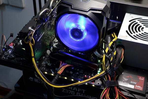 Inel酷睿i7 8700K超頻教程 i7 8700K怎么超頻？