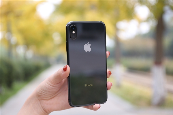 蘋(píng)果正研發(fā)一款超級(jí)新iPhone：后置攝像頭是亮點(diǎn)