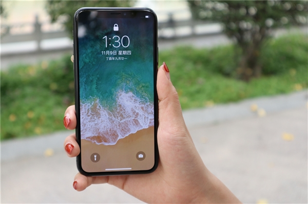 蘋(píng)果準(zhǔn)備iPhone X二代：壓低三星OLED屏報(bào)價(jià)