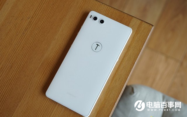 堅果R1白色和黑色哪個好看？堅果R1黑白雙色對比