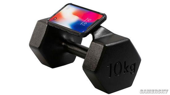 日本廠商推出健身iPhone手機(jī)殼 狀如啞鈴、重達(dá)10KG