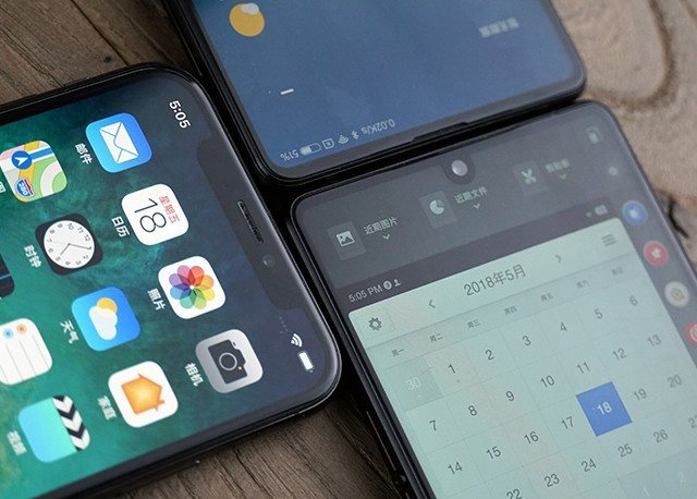 堅果R1、小米MIX2S、iPhone X對比評測 國產(chǎn)旗艦對決蘋果