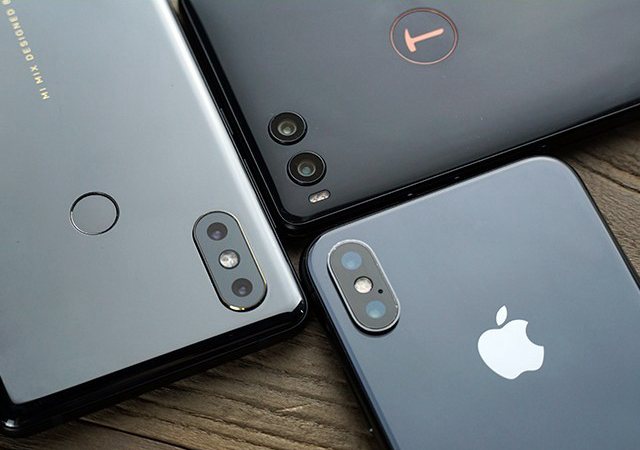 堅果R1、小米MIX2S、iPhone X對比評測 國產(chǎn)旗艦對決蘋果
