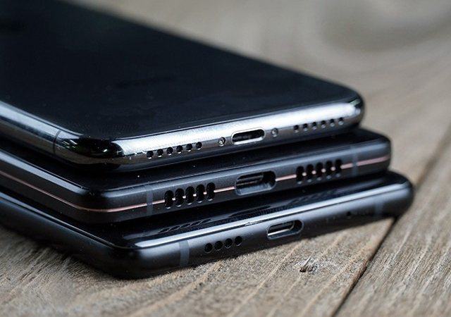 堅果R1、小米MIX2S、iPhone X對比評測 國產(chǎn)旗艦對決蘋果