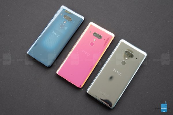 HTC U12+真機(jī)上手圖賞：半透視機(jī)身 看起來(lái)相當(dāng)漂亮