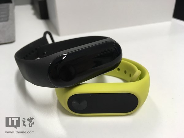 首發(fā)小米手環(huán)3評測 169元的小米手環(huán)3值得買嗎？