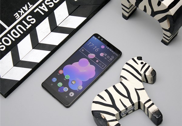 HTC U12+評測：旗艦配置與做工，解鎖新技能還需VR加持